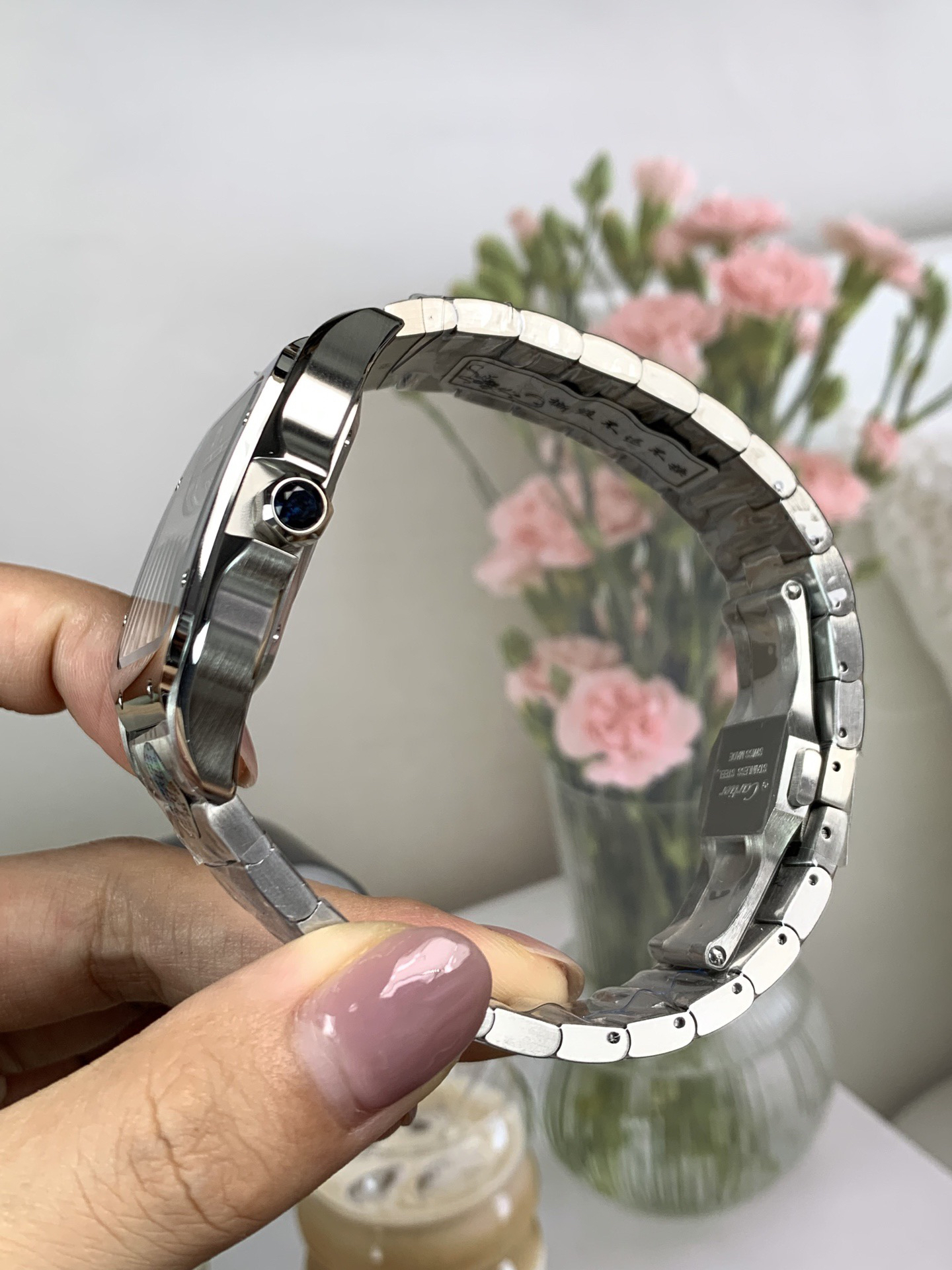 null Watch in Black