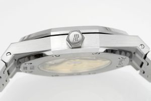 null Watch