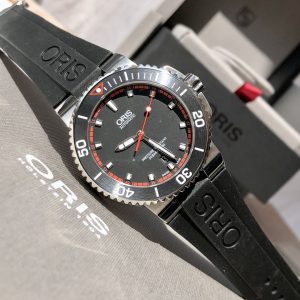 null Watch