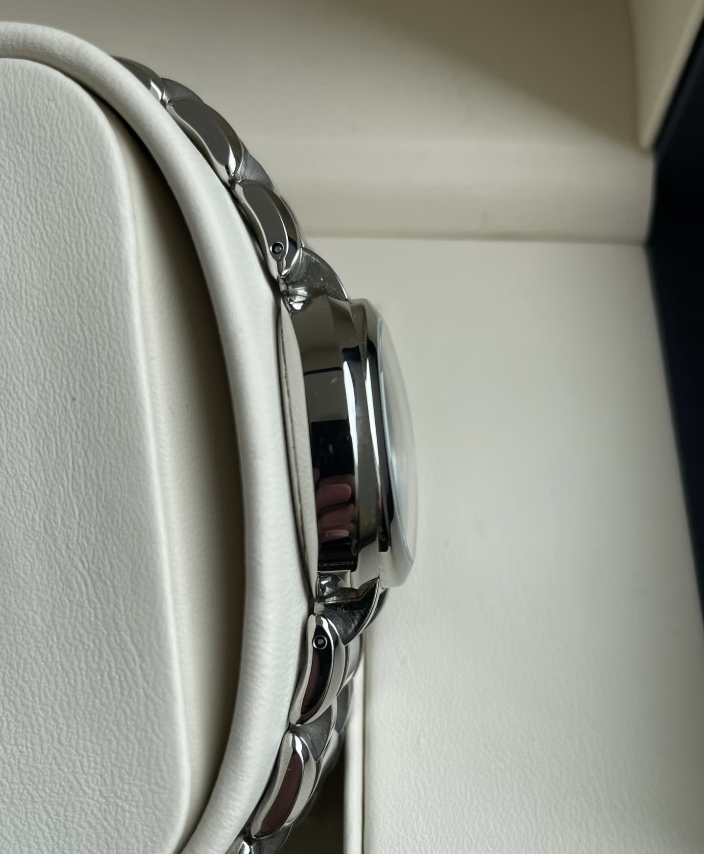 null Watch 13300