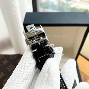 null Watch