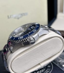 null Watch in Blue
