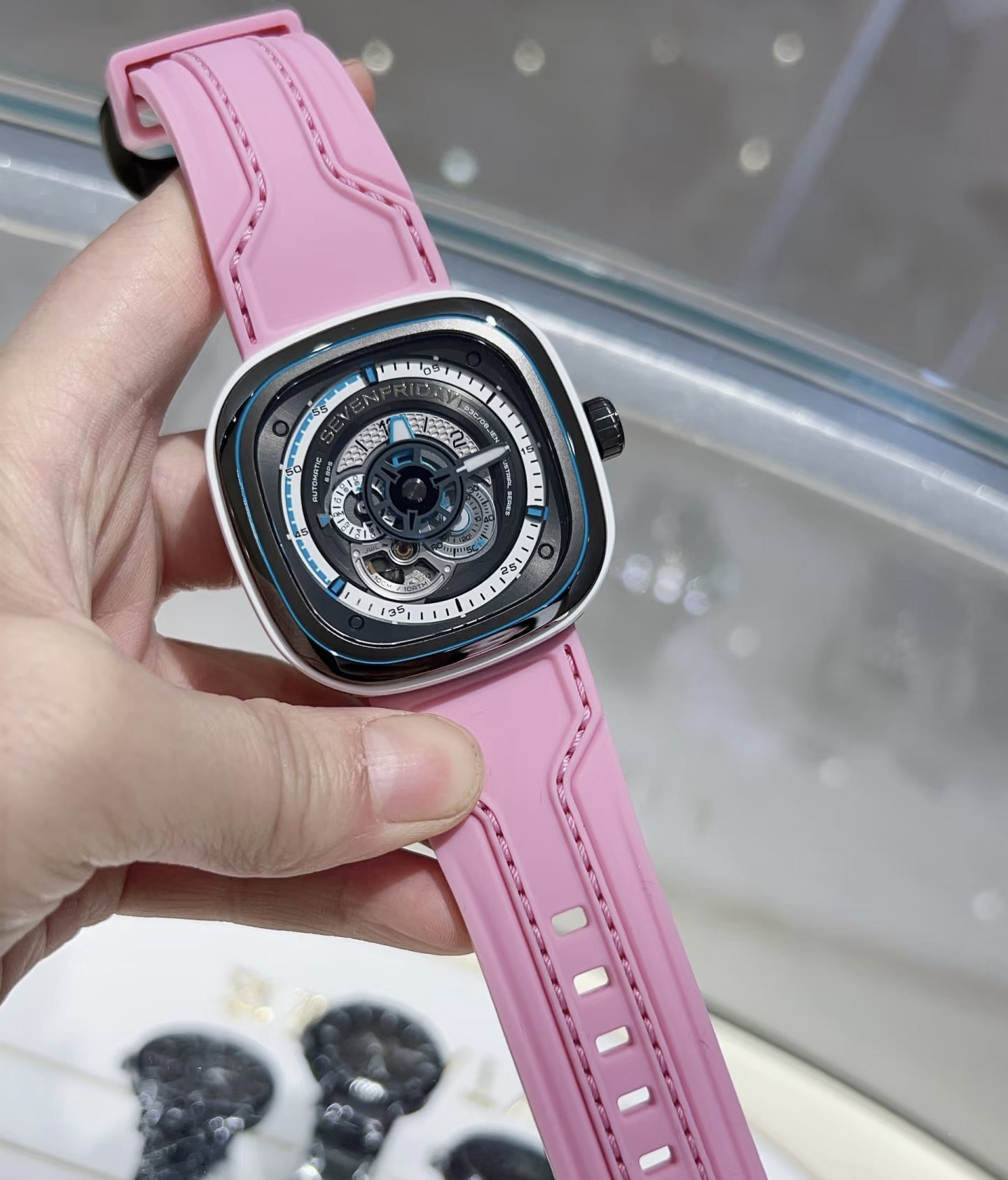 null Watch