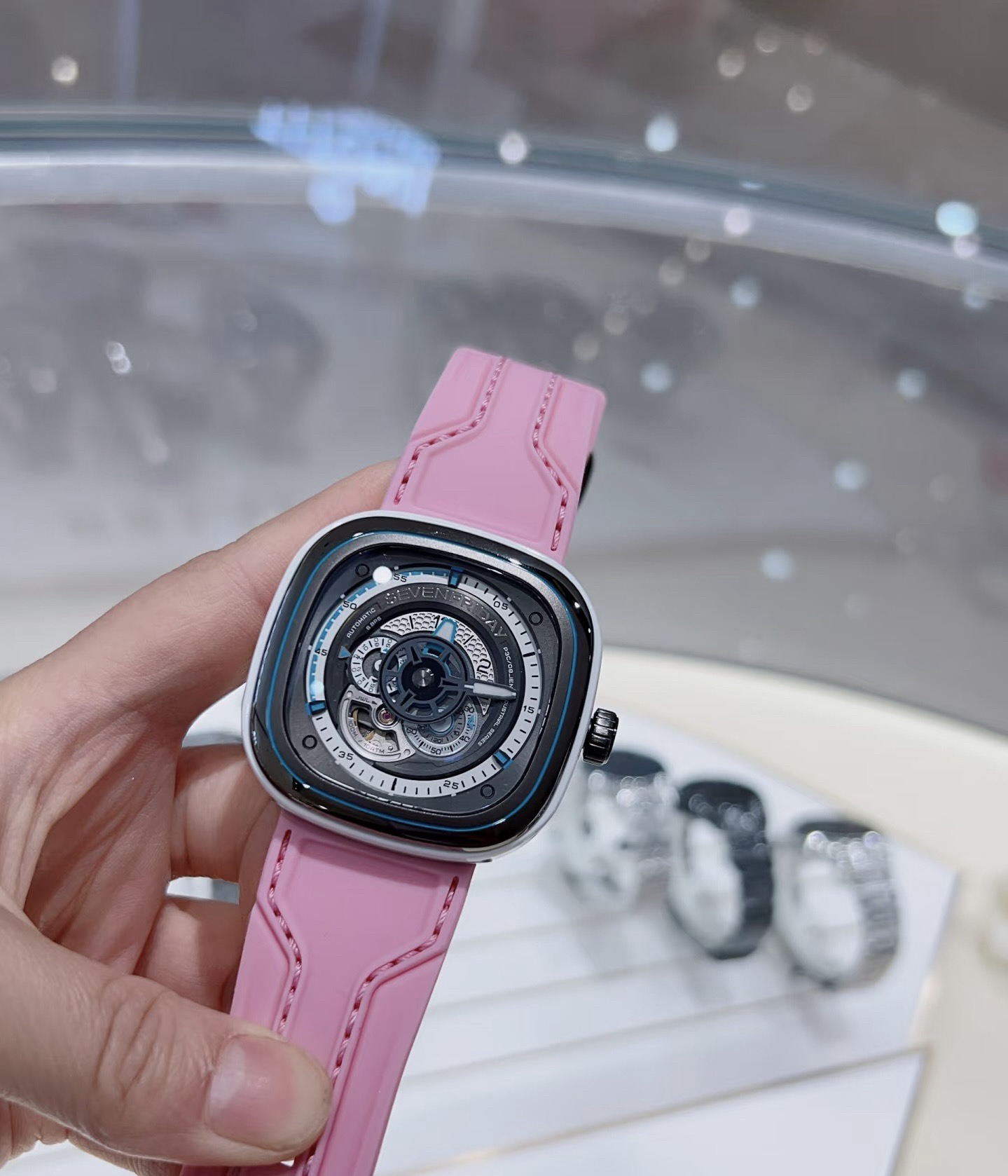 null Watch