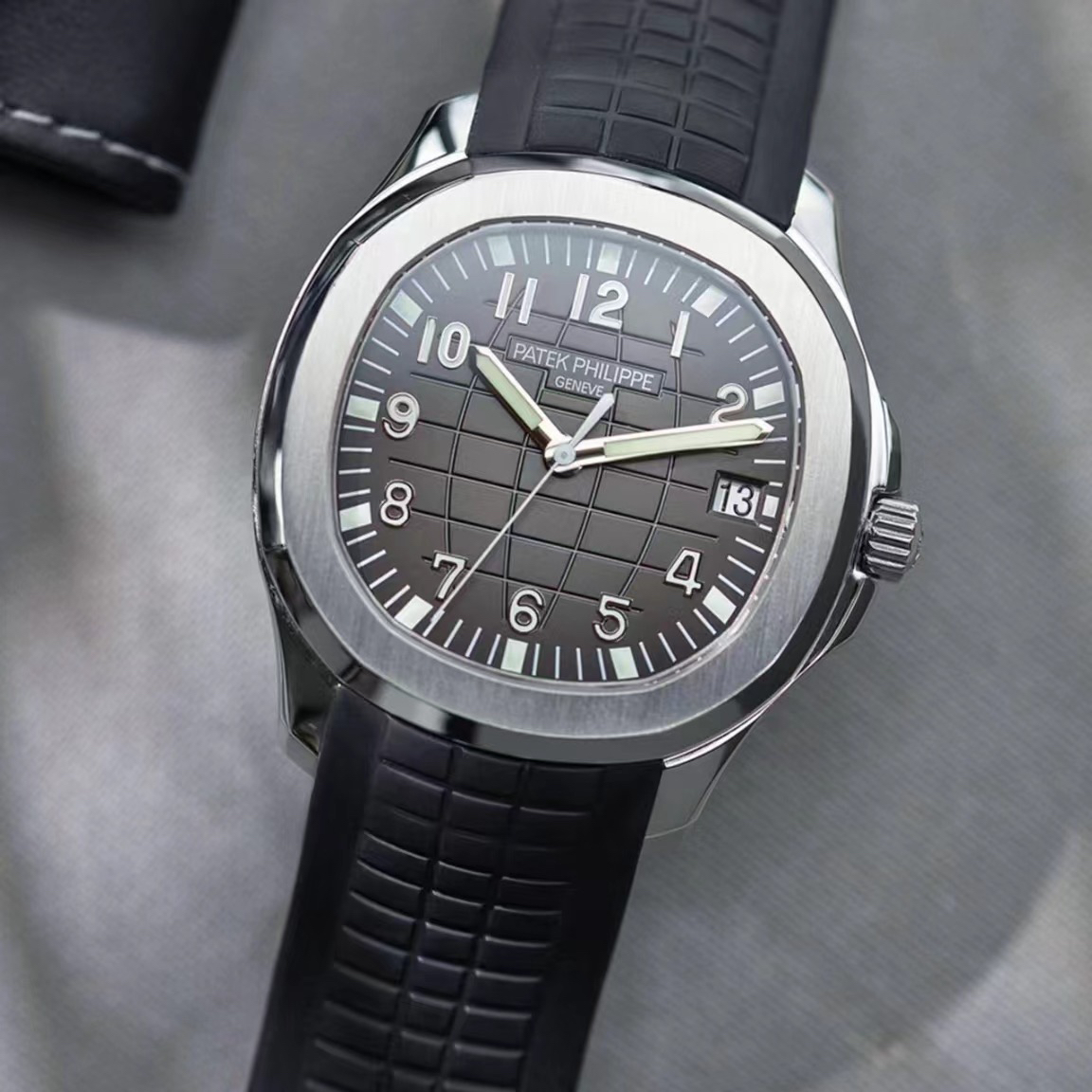 null Watch