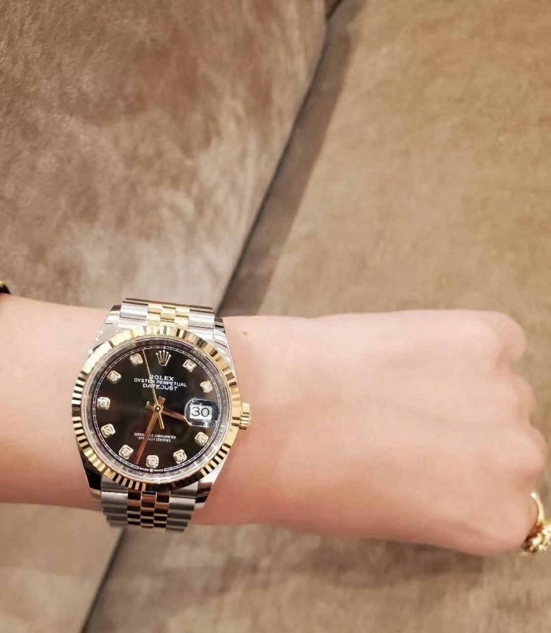 null Watch