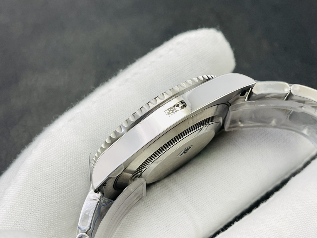 null Watch