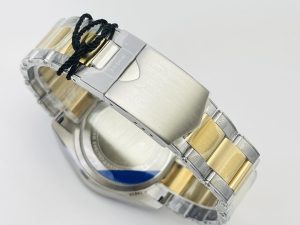 null Watch M79833MN in Black