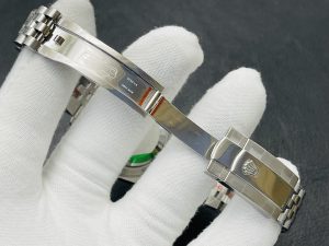 null Watch