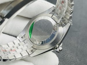 null Watch