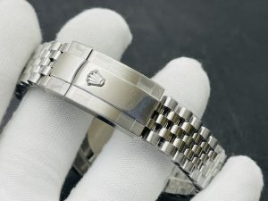 null Watch