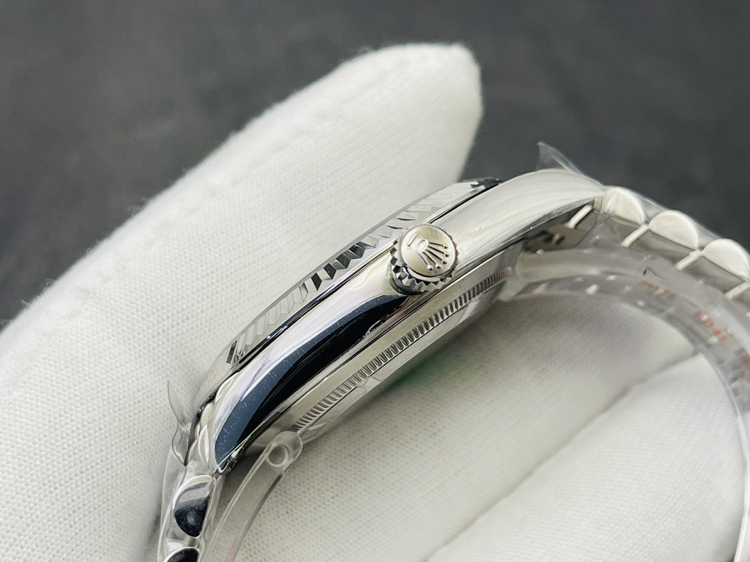 null Watch