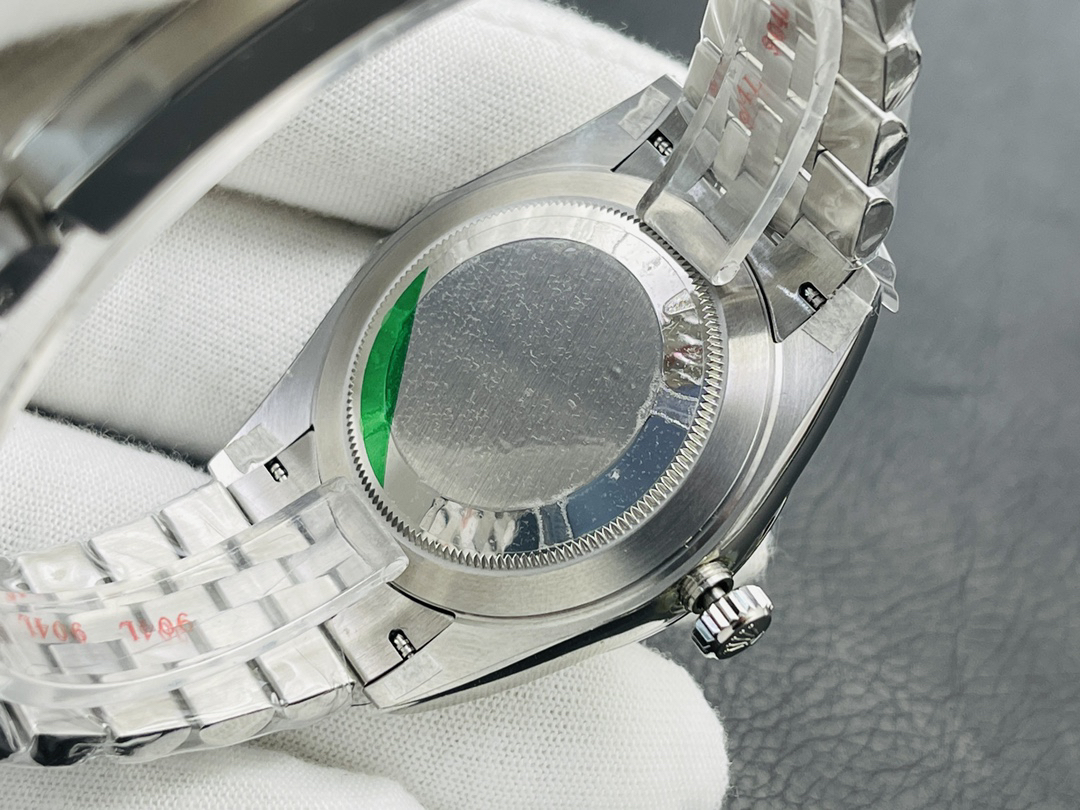 null Watch