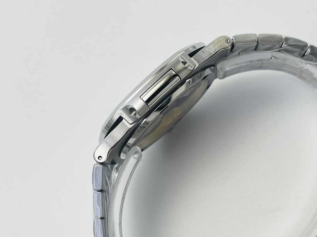 null Watch