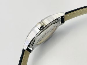 null Watch