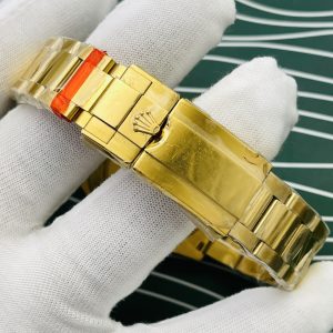 null Watch in Black