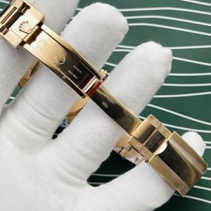 null Watch in Black