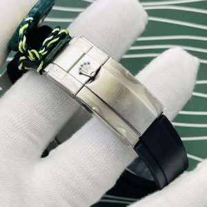 null Watch in Black