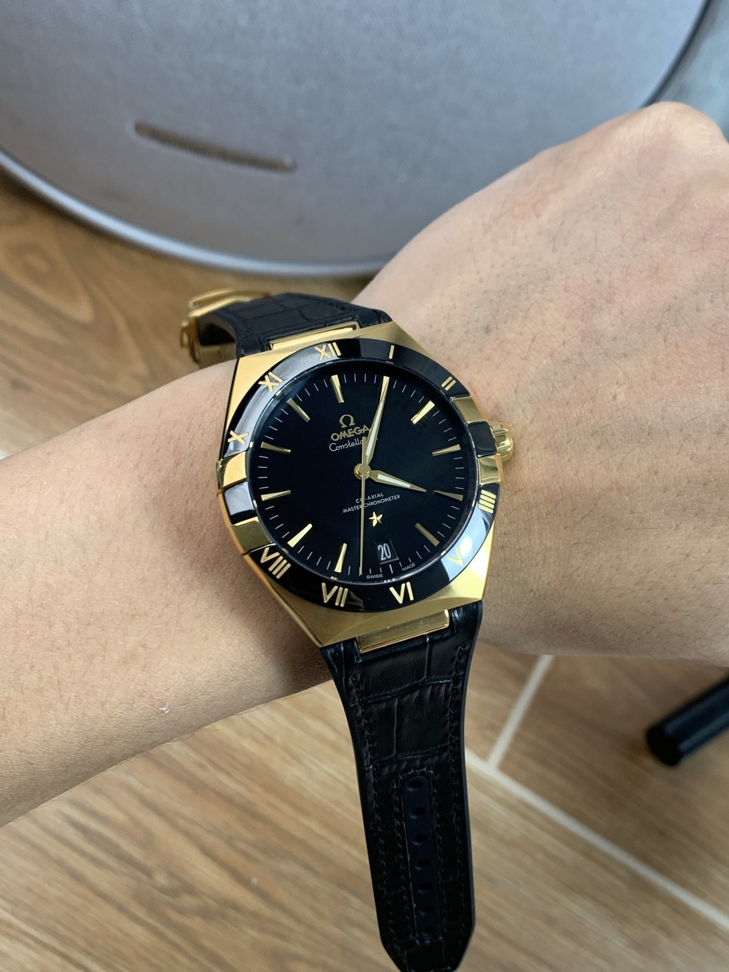 null Watch