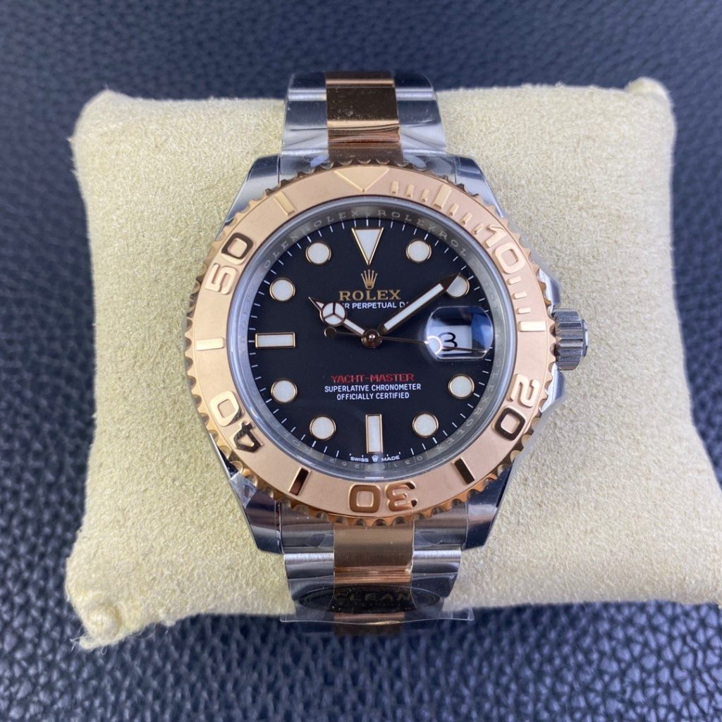 null Watch 126621 in Brown