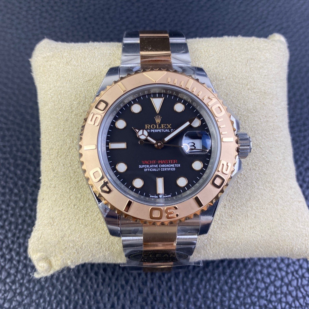 null Watch 126621 in Brown
