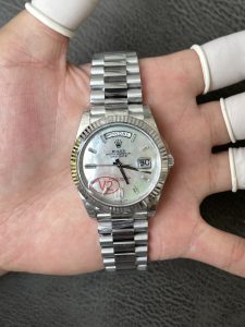 null Watch