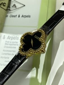 null Watch in Black