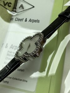null Watch in Black