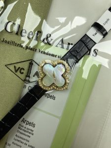 null Watch in Black