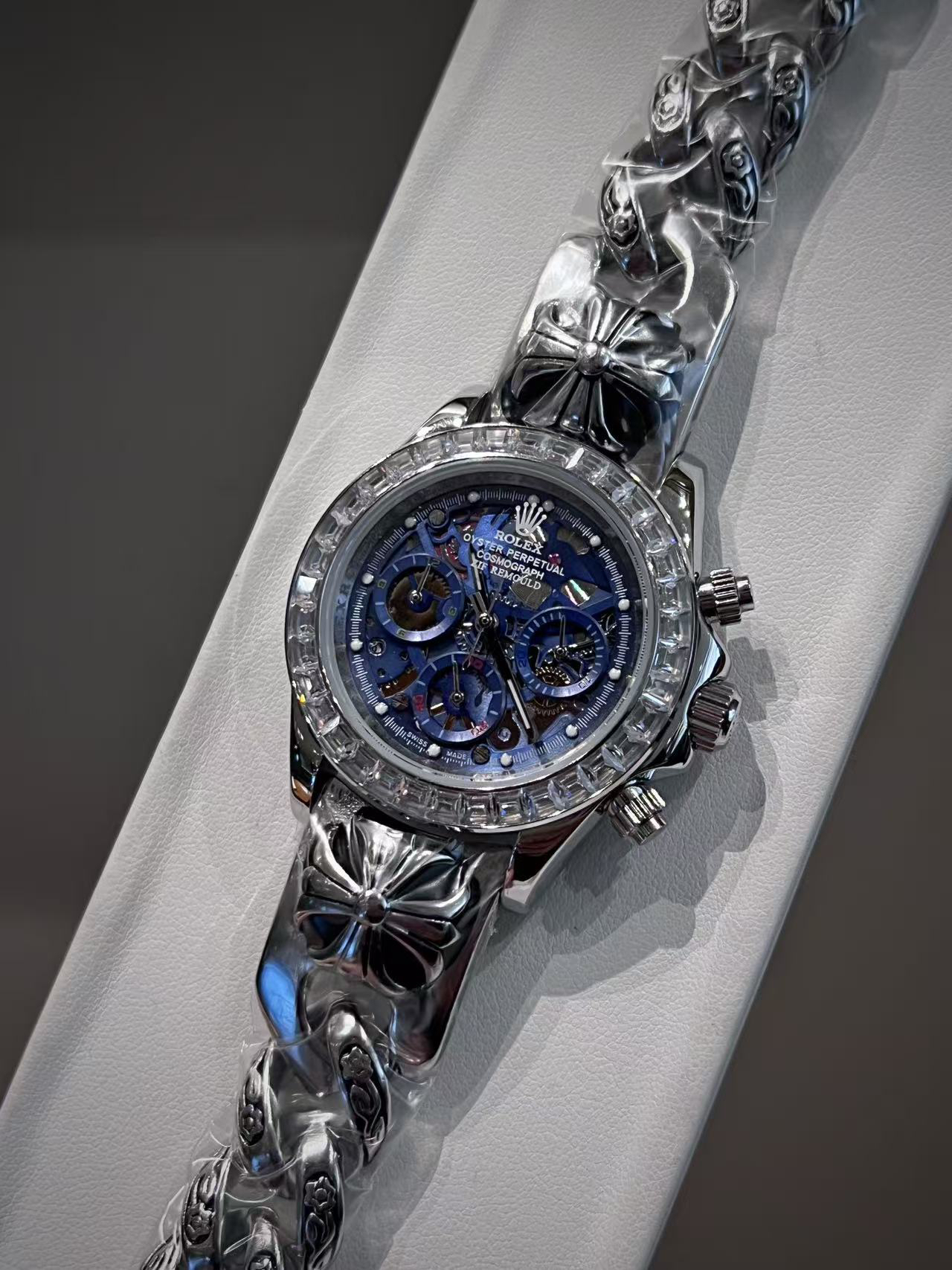 null Watch