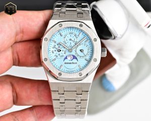 null Watch