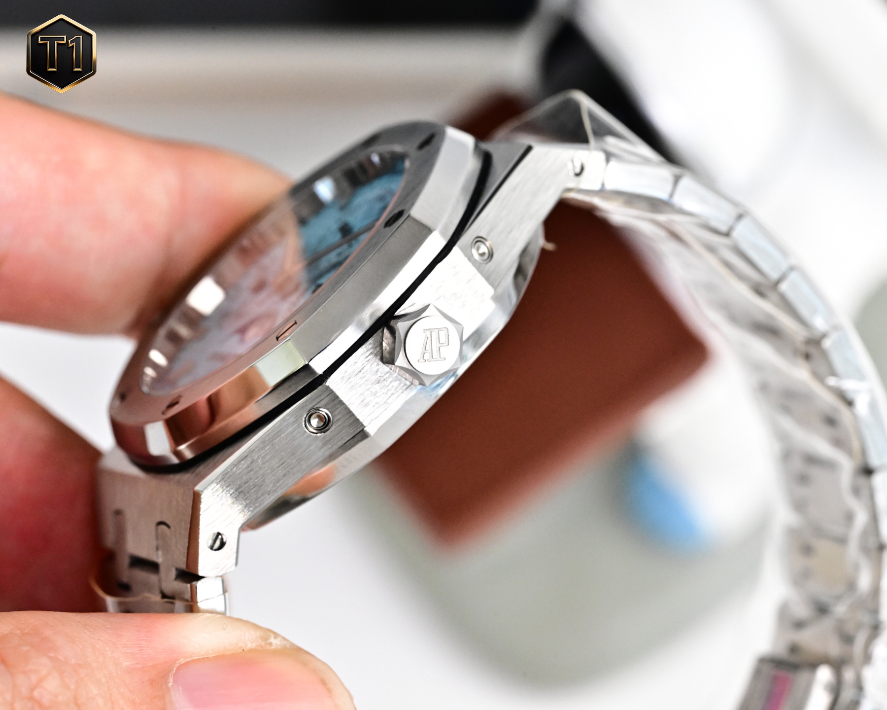 null Watch