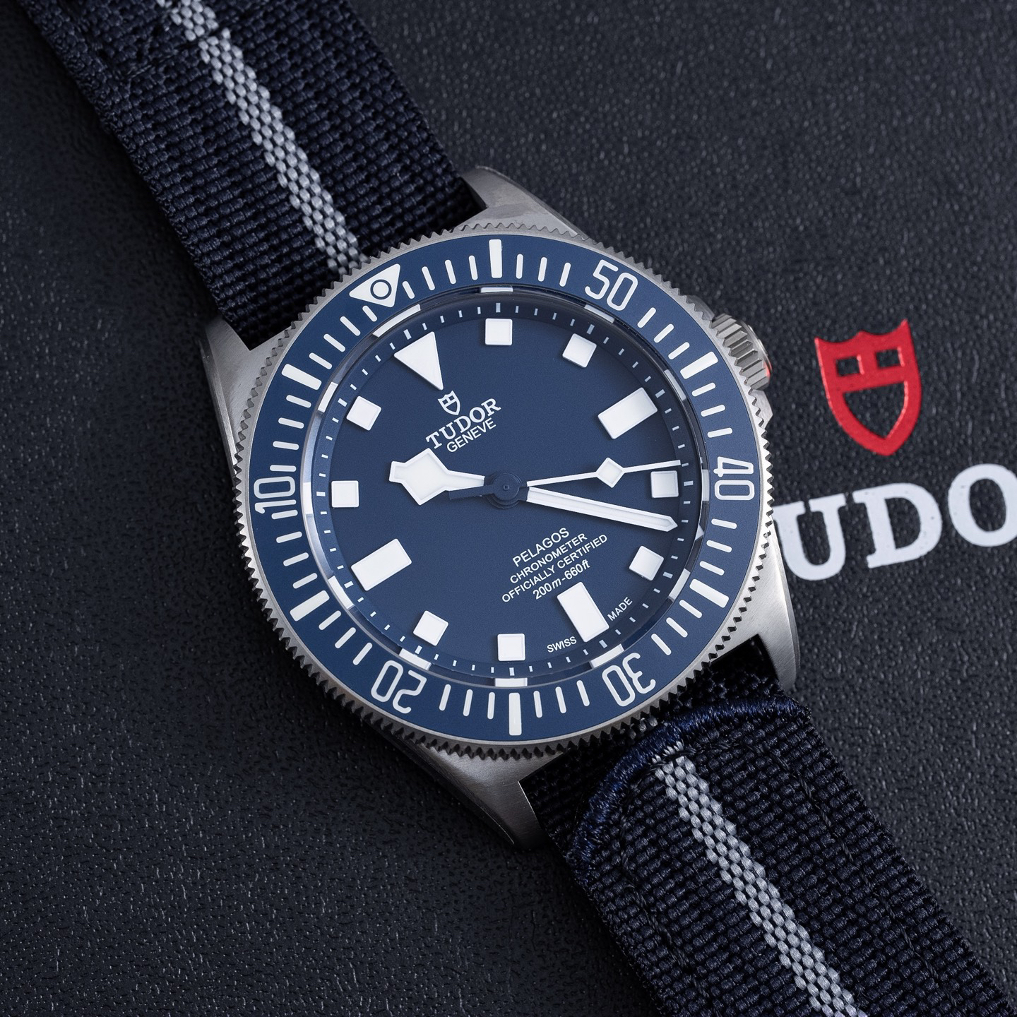 null Watch in Black