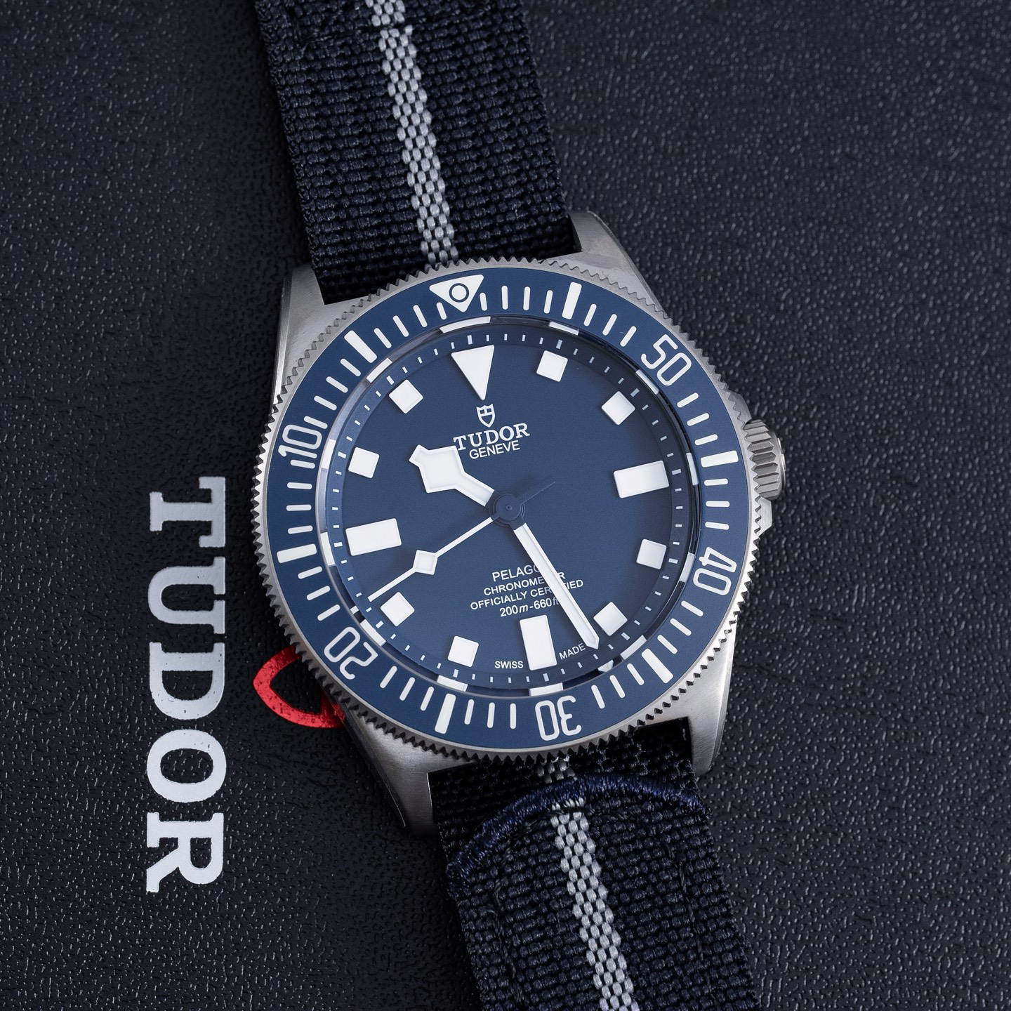 null Watch in Black