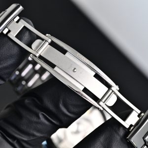 null Watch in Black