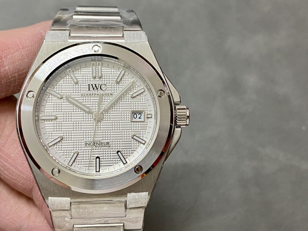 null Watch