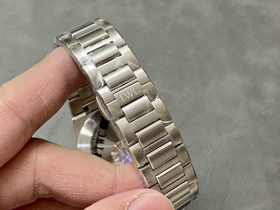 null Watch