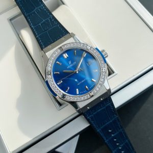 null Watch
