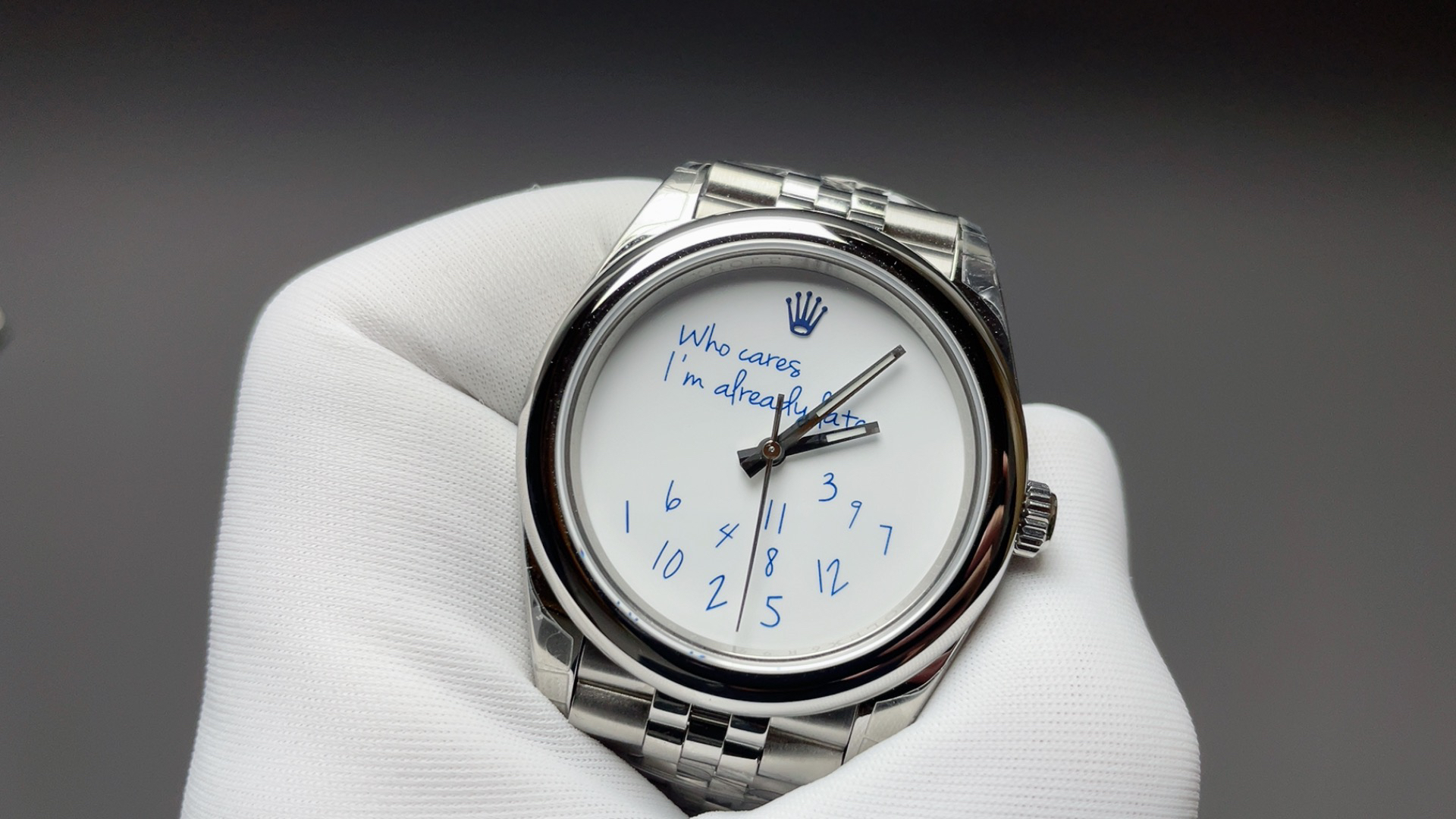 null Watch 126000 in Blue