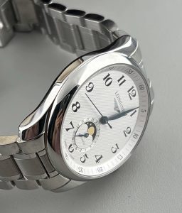 null Watch