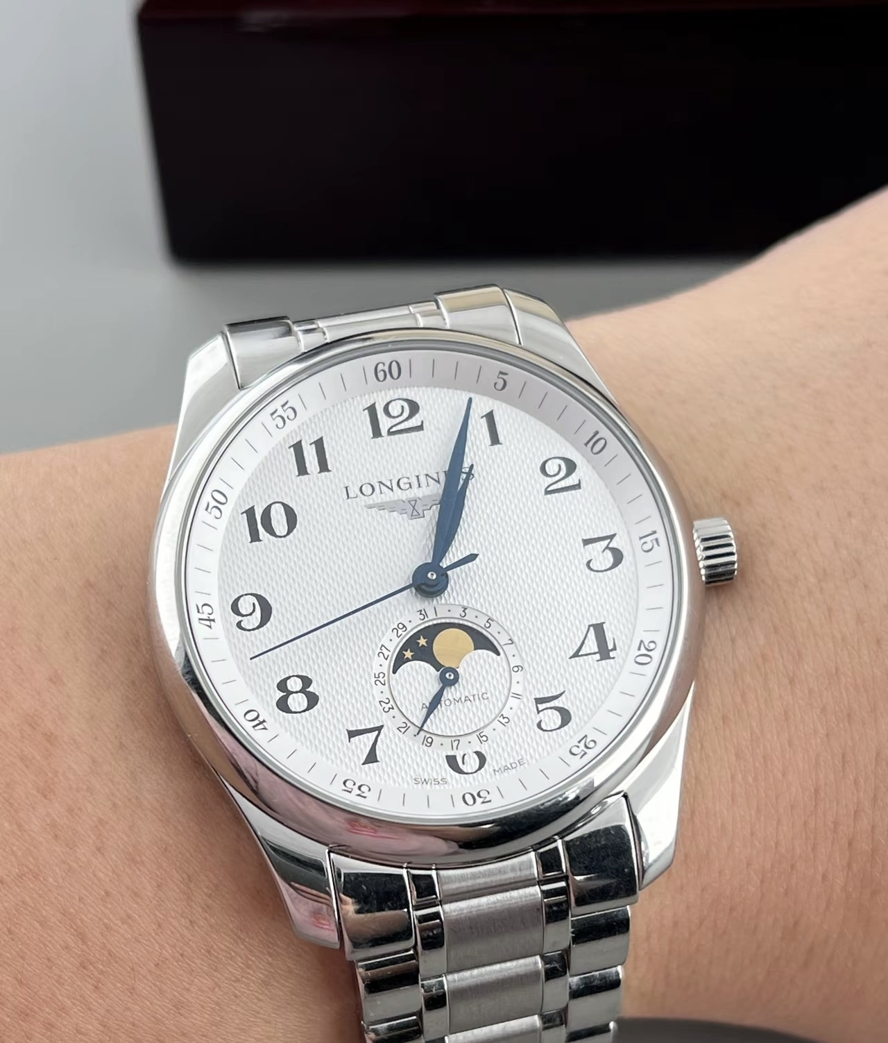 null Watch
