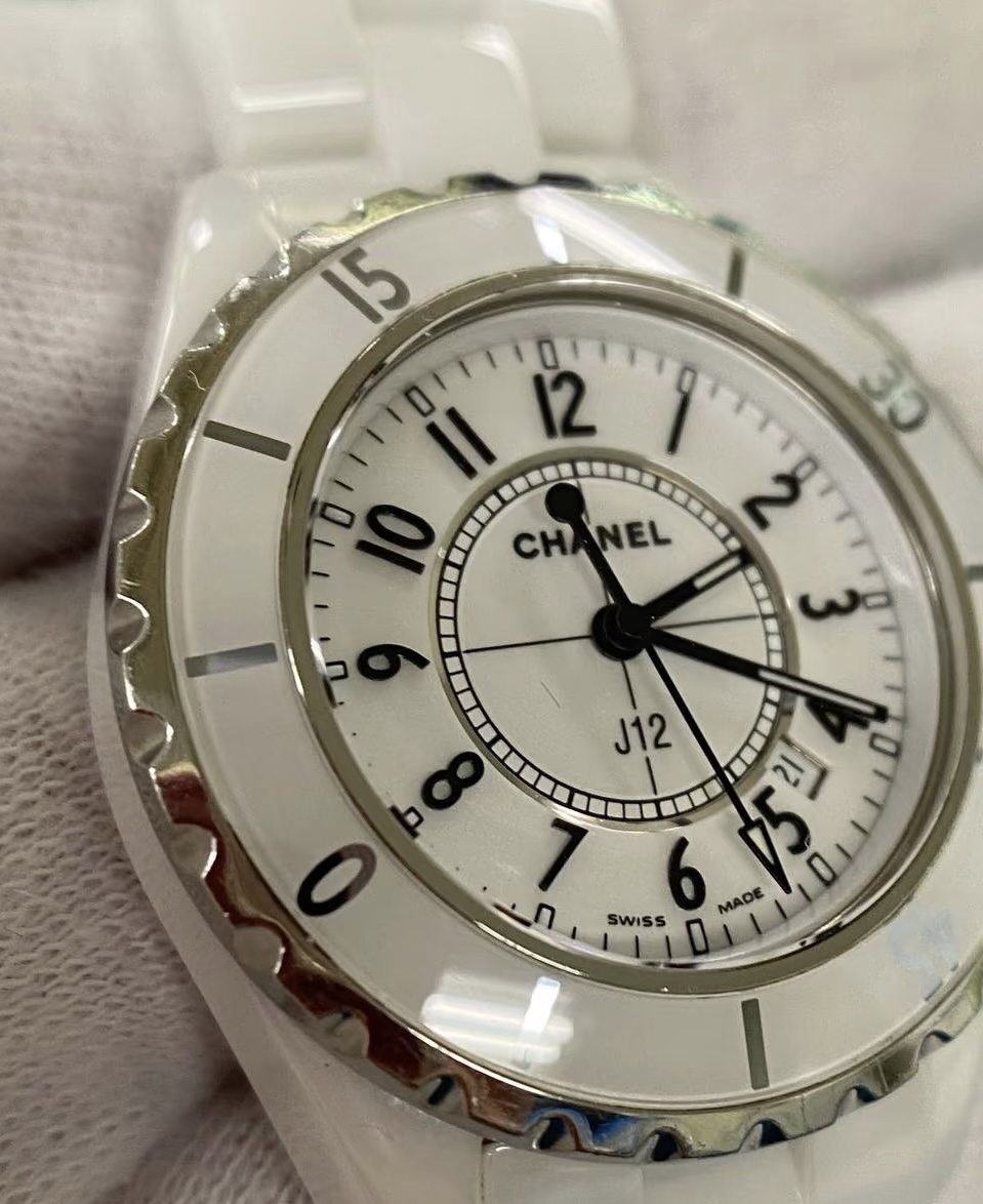 null Watch in Black
