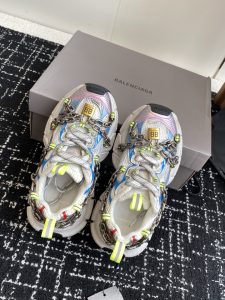 Balenciaga Sneakers - view 4