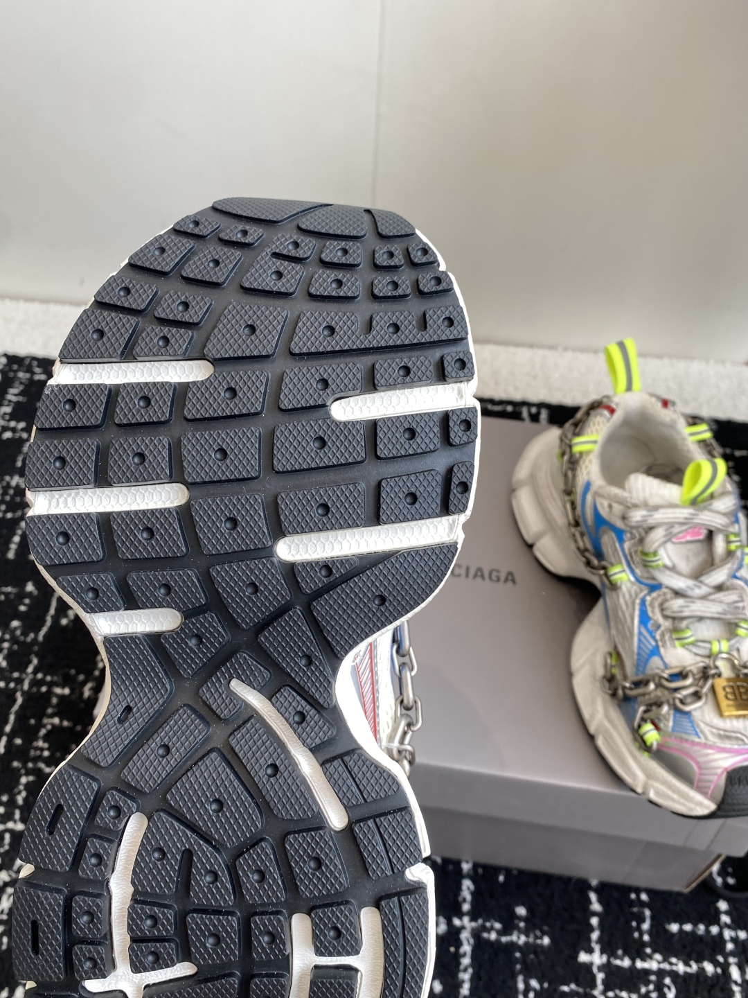 Balenciaga Sneakers - view 9