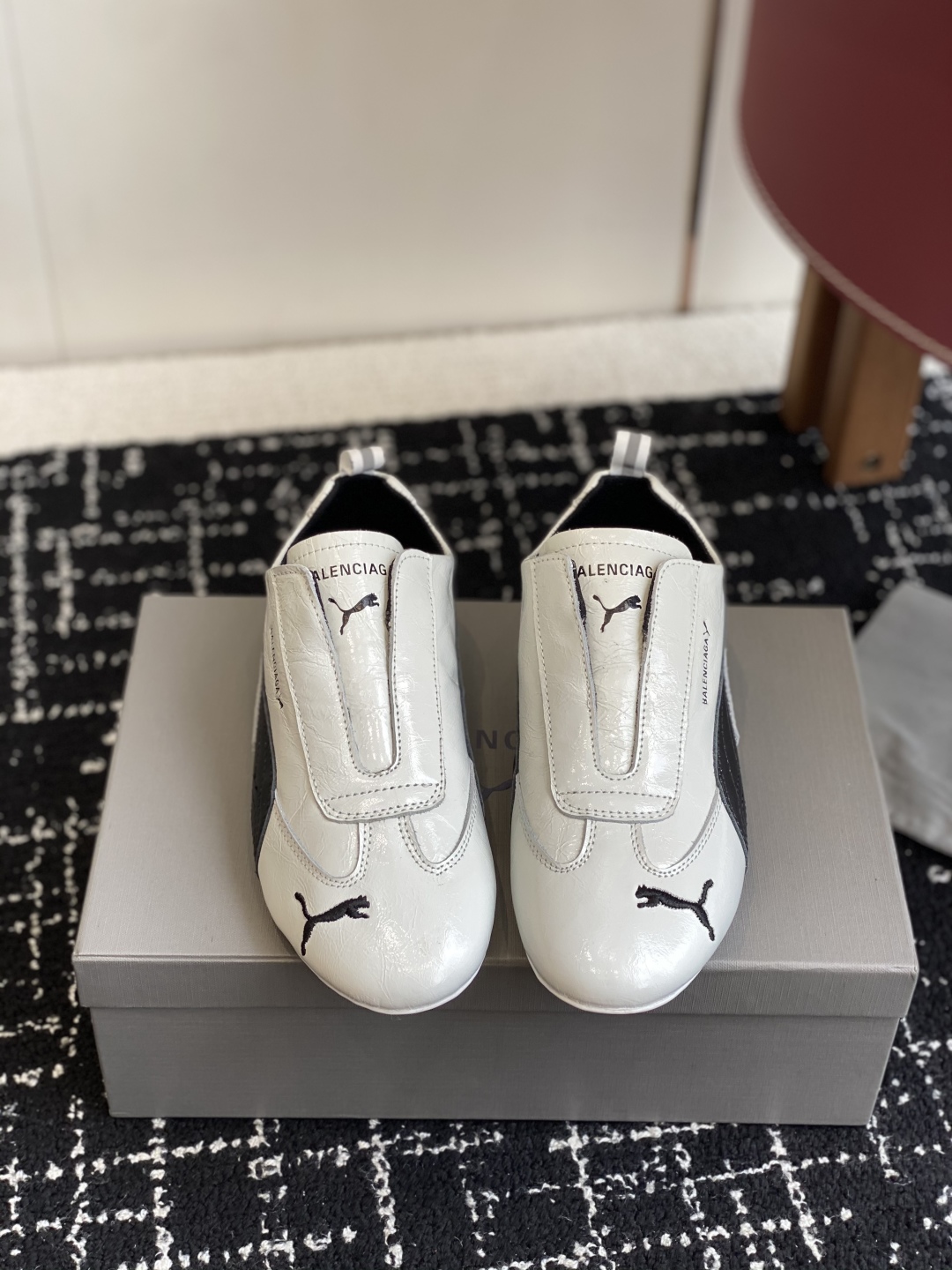 Sneakers - view 2