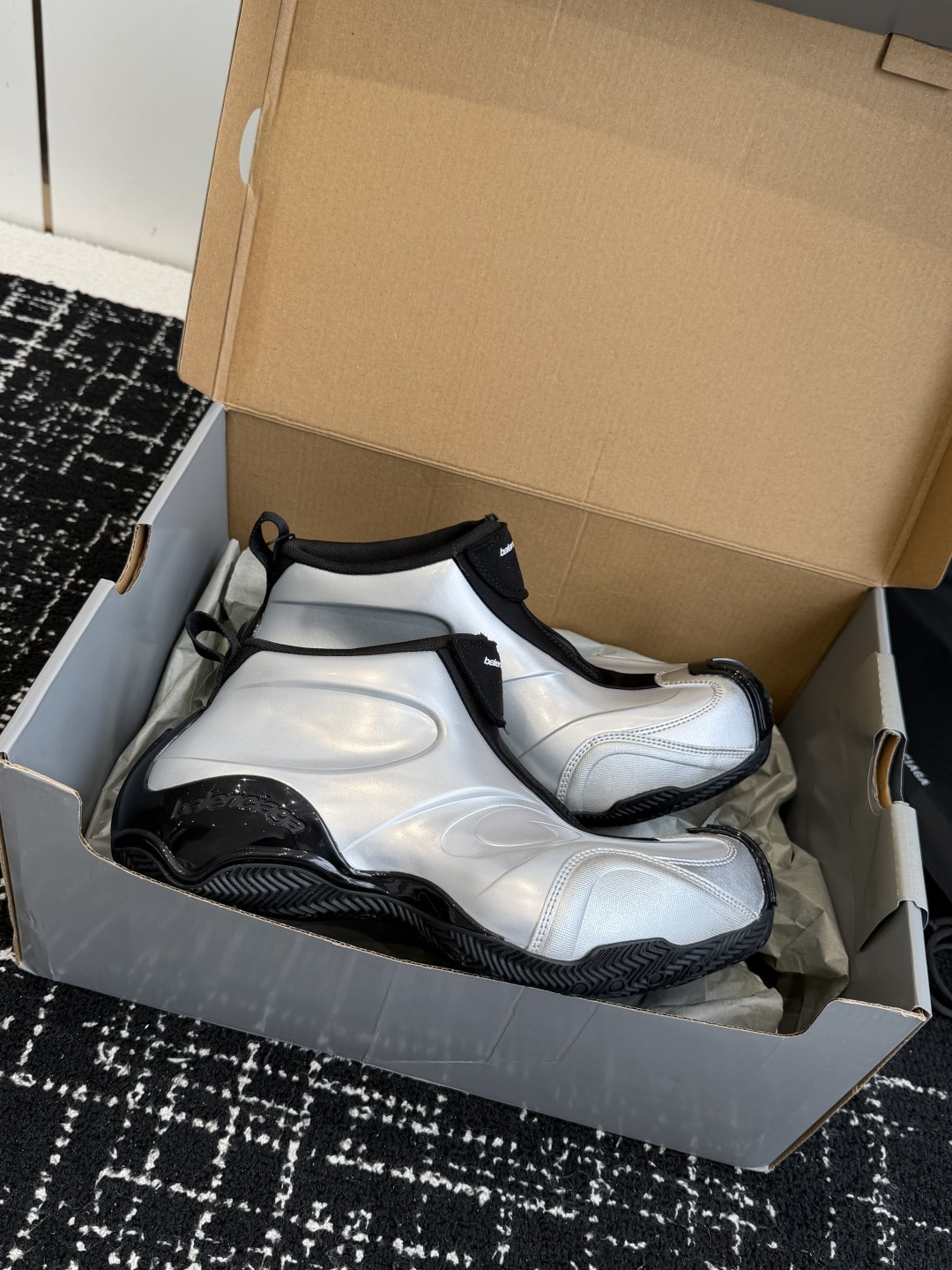 Balenciaga Sneakers - view 3
