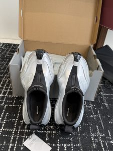 Balenciaga Sneakers - view 4