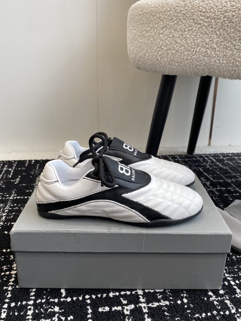 Balenciaga Shoes - view 1