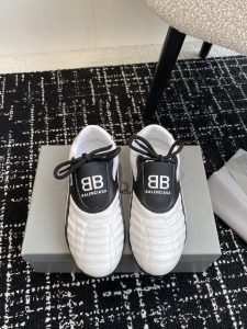 Balenciaga Shoes - view 2