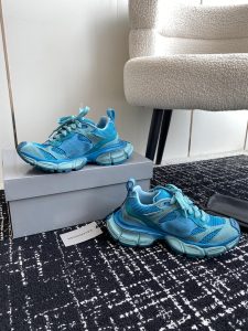 Balenciaga Sneakers - view 4